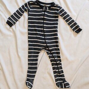 Gerber Black & White Stripes 3-6 months footie pajamas